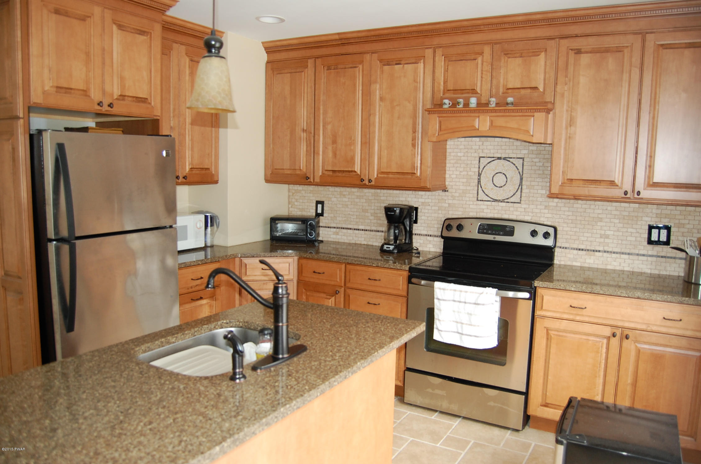 105 Rimrock Lane Hawley, PA 18428 - Photo 7 of 19