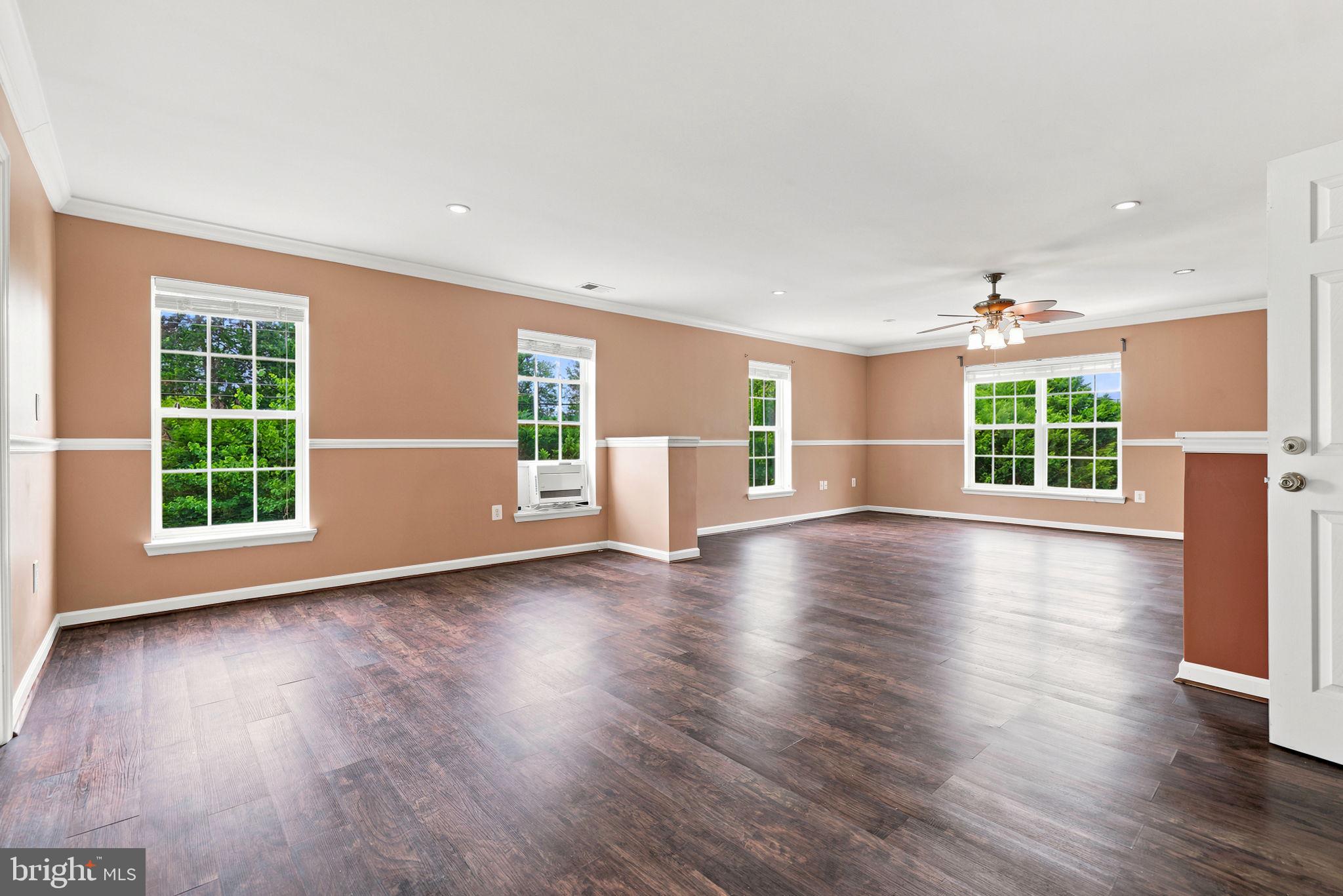 8916 Rugby Road Manassas Park, VA 20111 - Photo 60 of 105 Gallery Image 60
