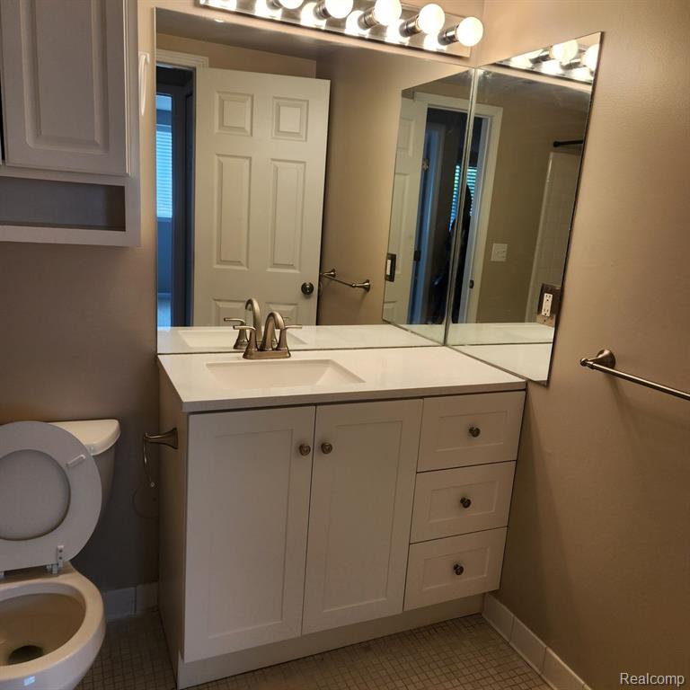 30022 West 12 Mile Road, Unit 1 Farmington, MI 48334 - Photo 7 of 11