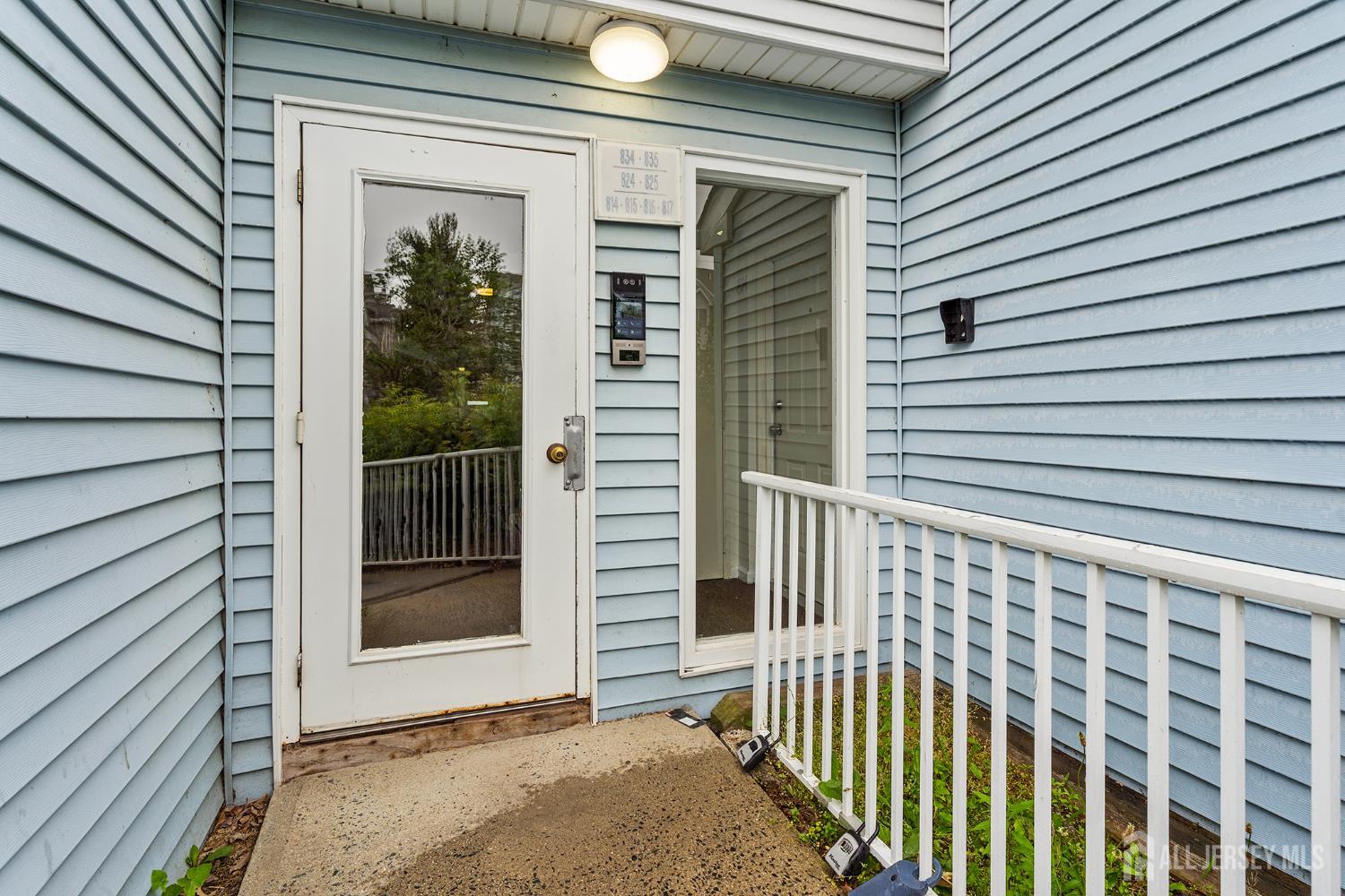 834 Edpas Road New Brunswick, NJ 08901 - Photo 2 of 11