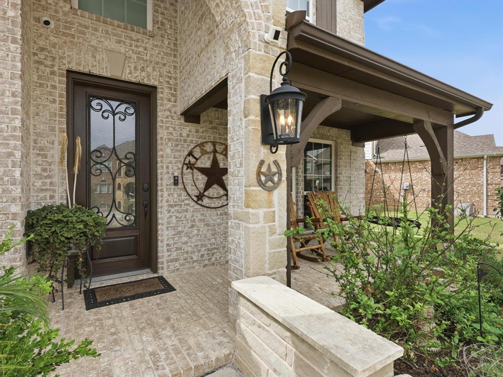 7720 Falcon Ridge Road Denton, TX 76208 - Photo 4 of 39