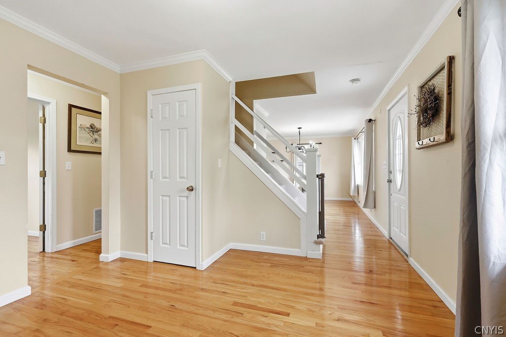 821 Velasko Road Syracuse, NY 13207 - Photo 18 of 32 Gallery Image 18