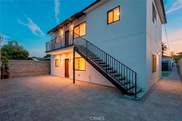 a view of an entryway