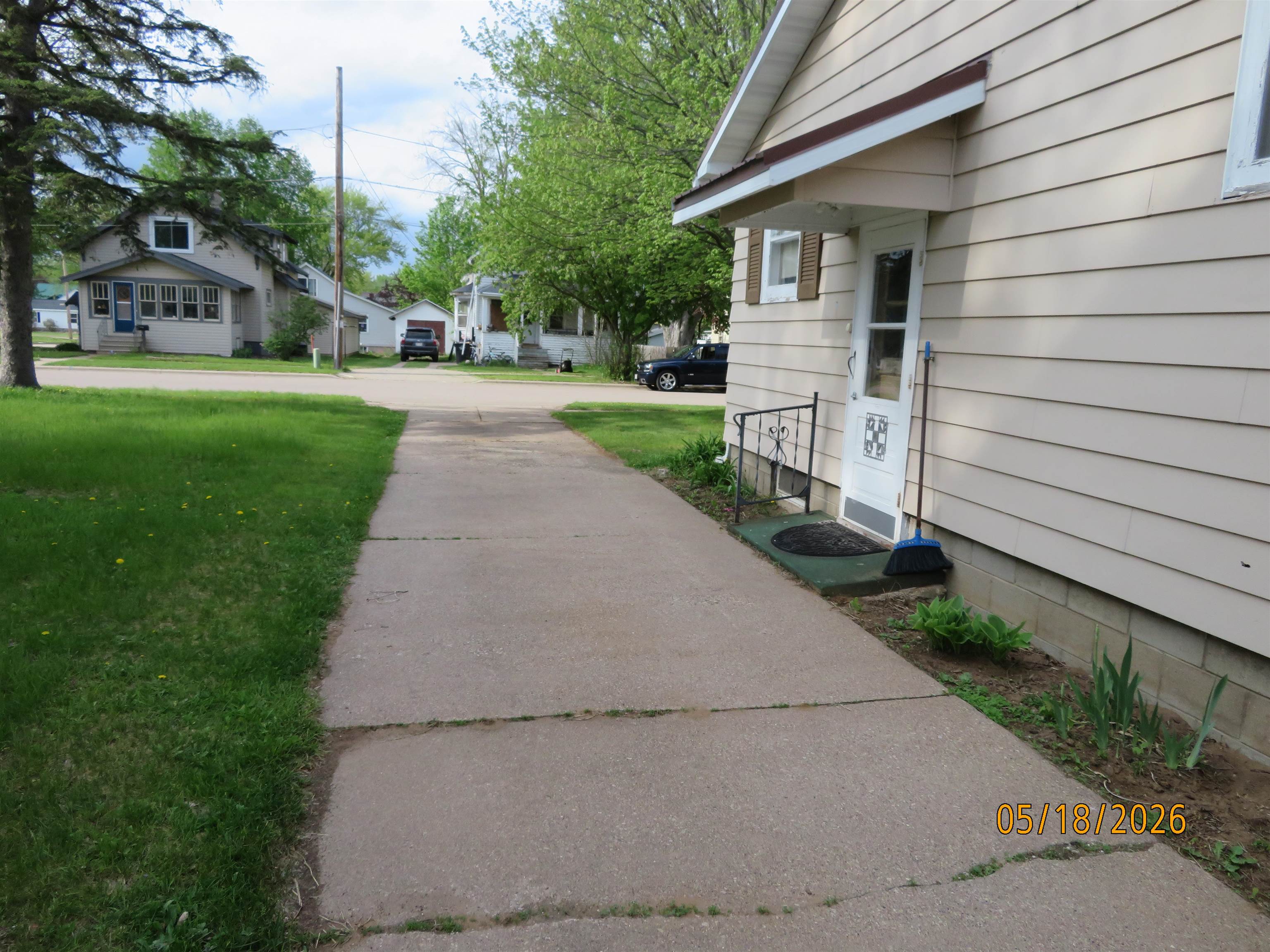 312 West 3rd Street Shawano, WI 54166 - Photo 6 of 40