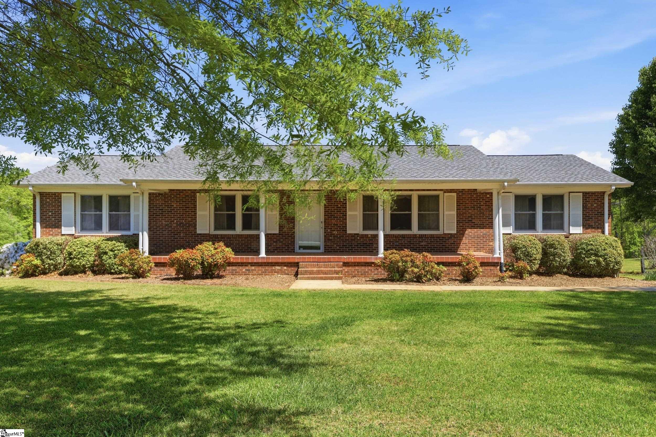 814 Mountain View Court Greer, SC 29651 - Photo 1 of 43