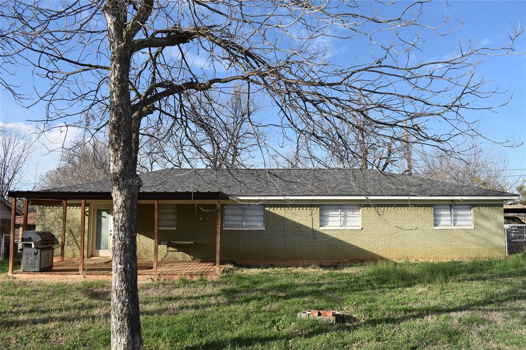 1207 Fitzgerald Street Bangs, TX 76823 - Photo 2 of 14