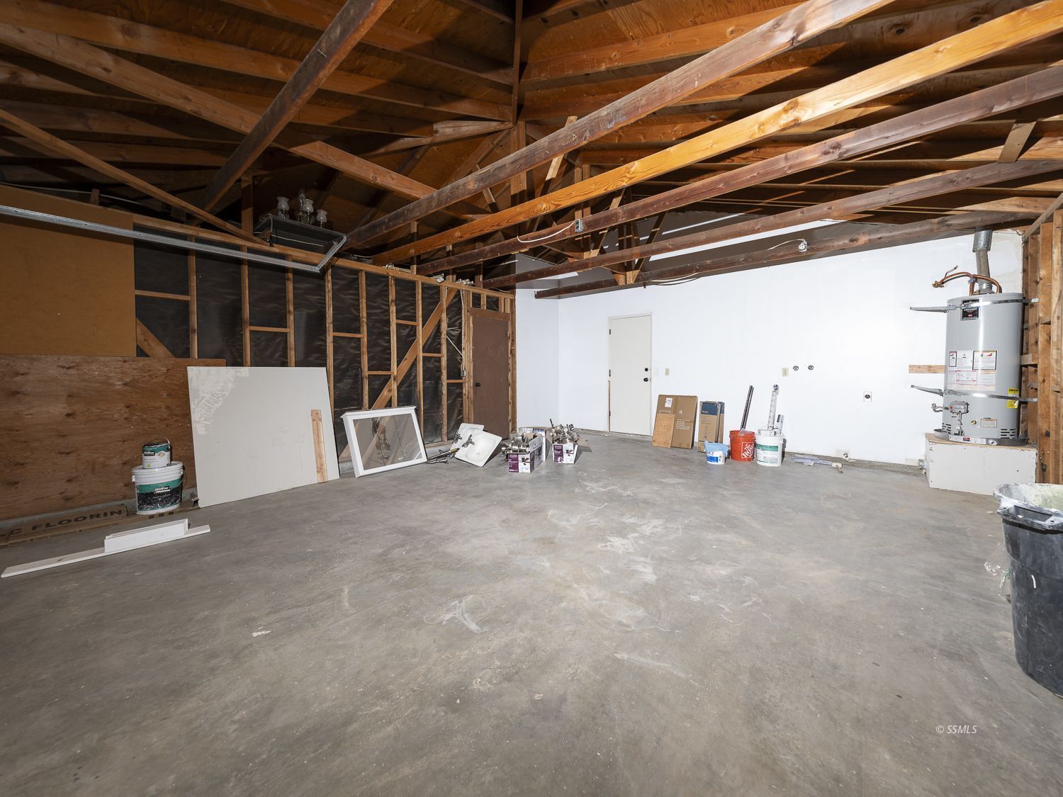 413 South Lincoln Street Ridgecrest, CA 93555 - Photo 22 of 34 a view of storage and utility room