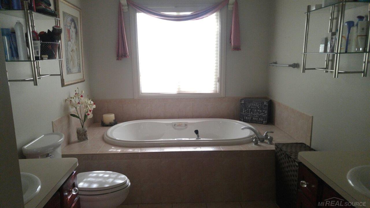 51800 South Foster Road Chesterfield, MI 48047 - Photo 13 of 42
