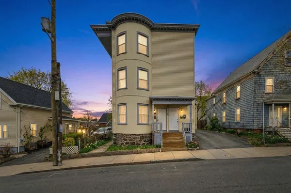 $1,050,000 | 10-10A Adams Street, Lynn, MA 01902