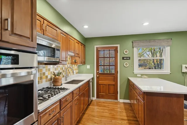 $535,000 | 15342 West Clover Lane, Libertyville, IL 60048