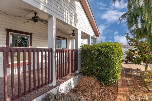 $449,900 | 935 Sunrise Drive, Manson, WA 98831