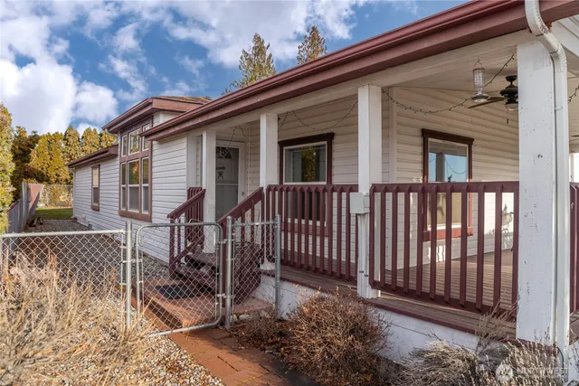 $449,900 | 935 Sunrise Drive, Manson, WA 98831