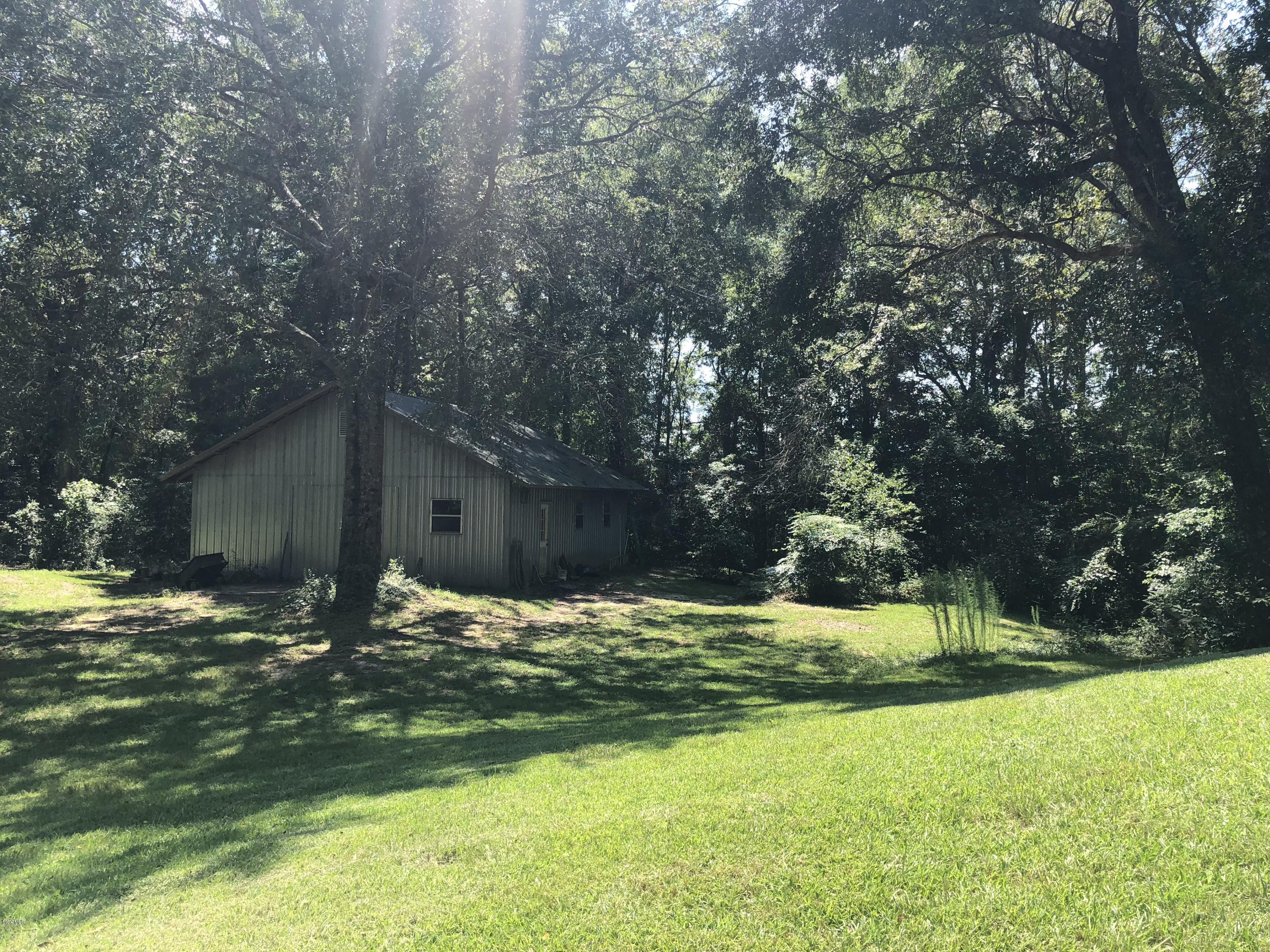 47 Punk Lott Road Wiggins, MS 39577 - Photo 10 of 27 IMG_3440