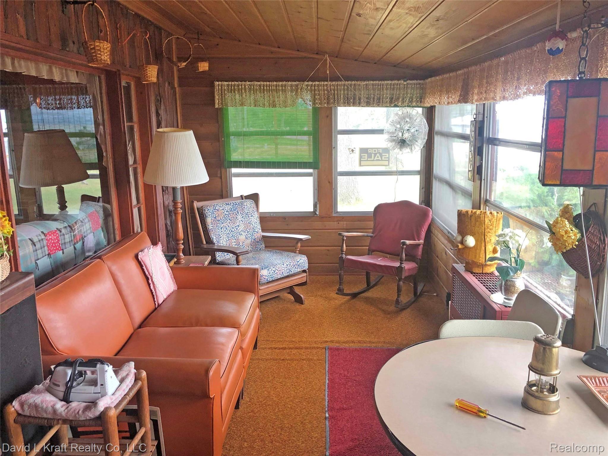 4335PtAustinPorch.jpg