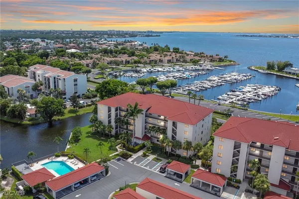 $6,000 | 9435 Sunset Harbor Lane, Unit 213, Fort Myers, FL 33919