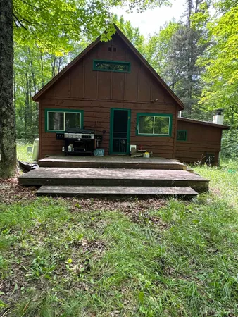 $124,900 | 6051 North Ross Grade, Felch, MI 49831