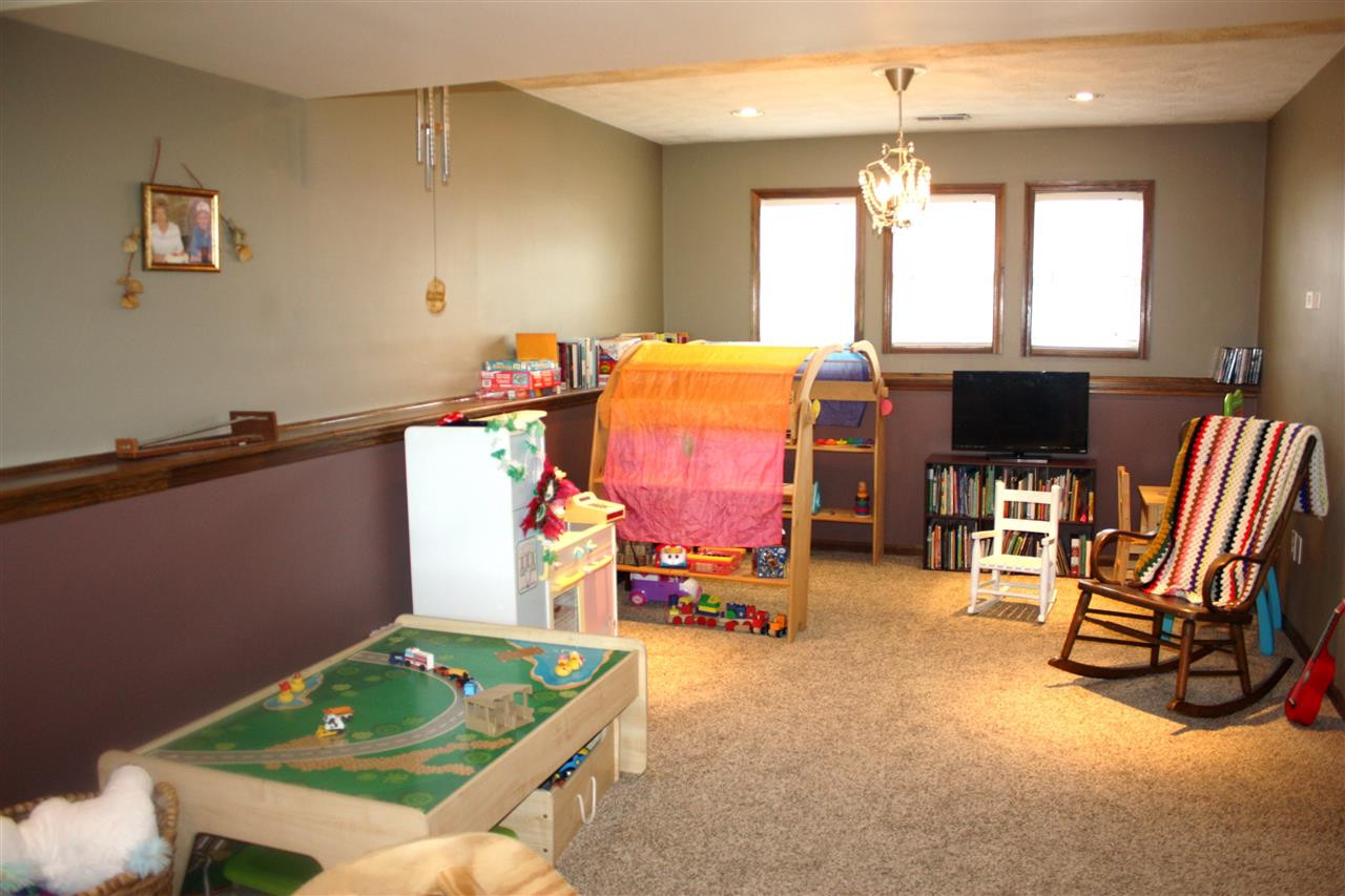 1576 Raintree Court Elsmere, KY 41018 - Photo 10 of 13 Gallery Image 10