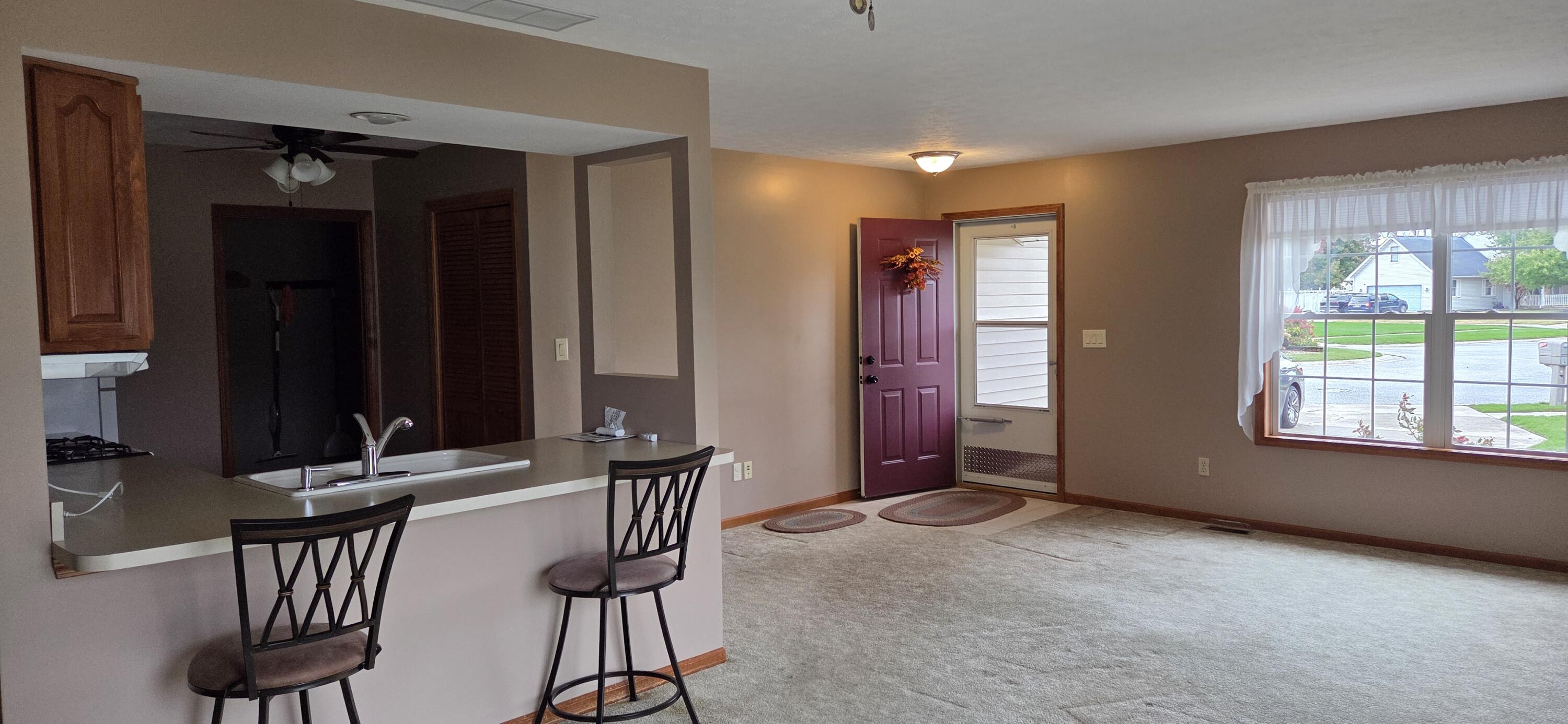 705 Elm Court Southwest De Motte, IN 46310 - Photo 5 of 16 3000x1386