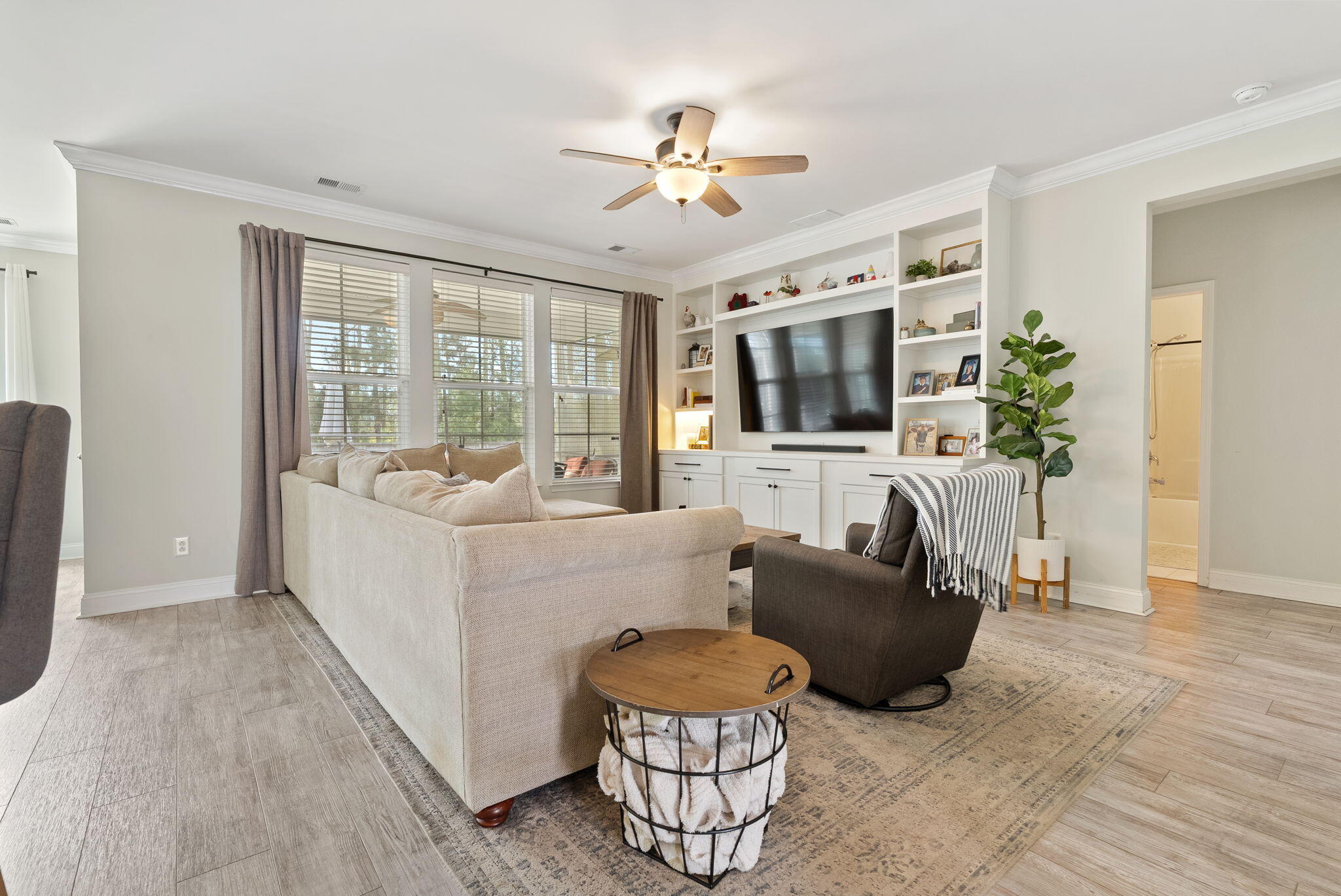 283 Spectrum Road Summerville, SC 29486 - Photo 14 of 38 15-web-or-mls-DSC05583