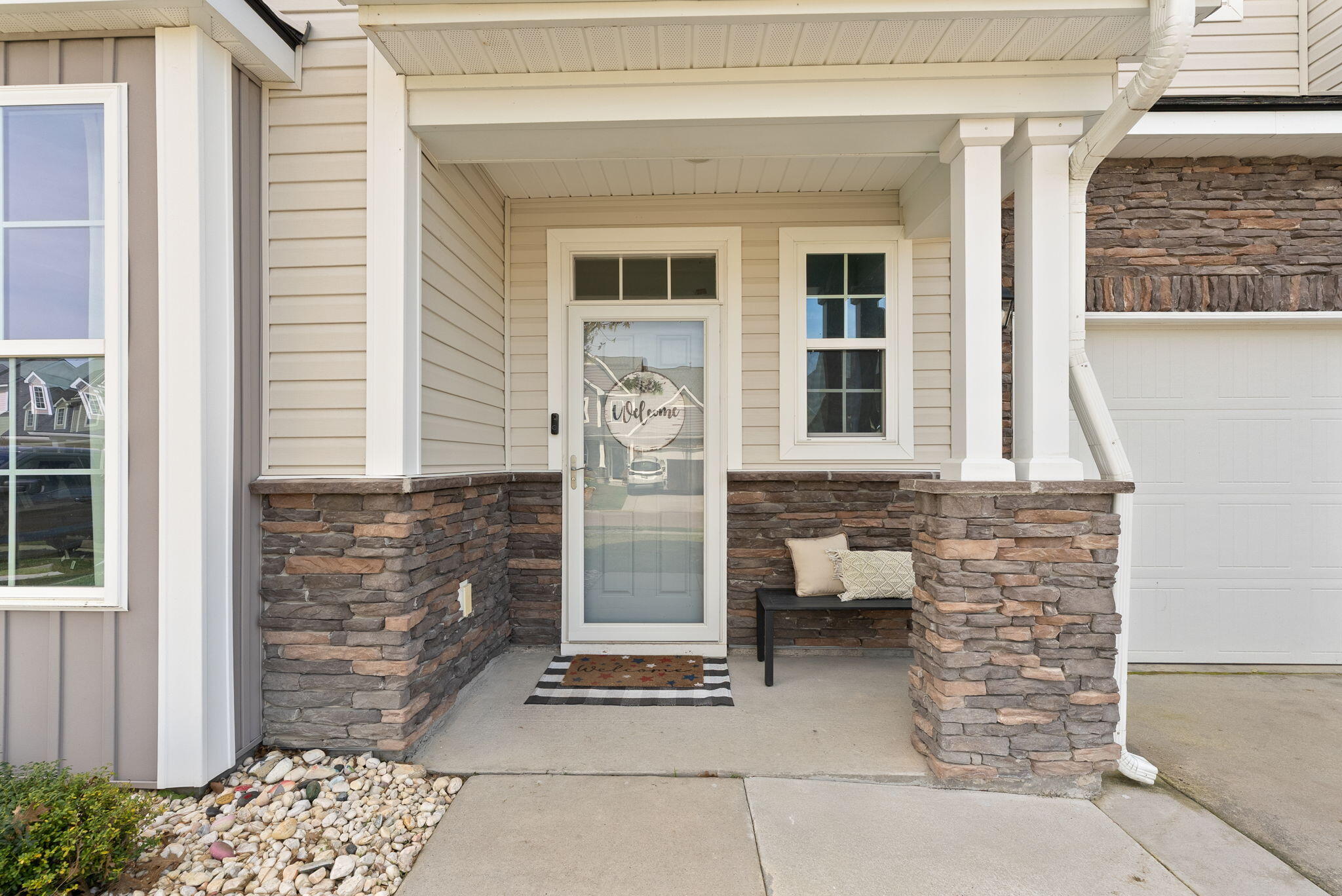 283 Spectrum Road Summerville, SC 29486 - Photo 2 of 38 3-web-or-mls-DSC05676