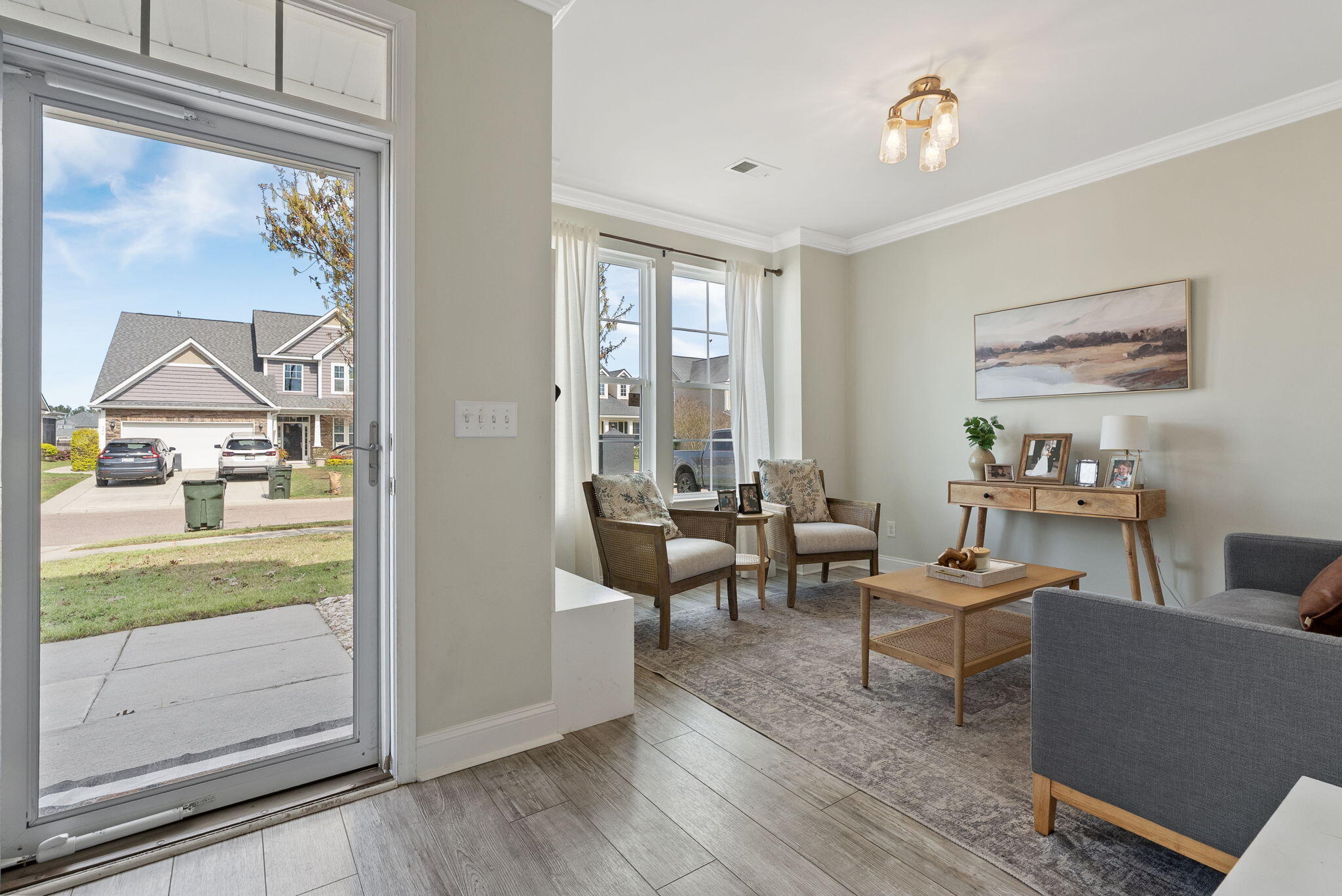 283 Spectrum Road Summerville, SC 29486 - Photo 4 of 38 5-web-or-mls-DSC05568