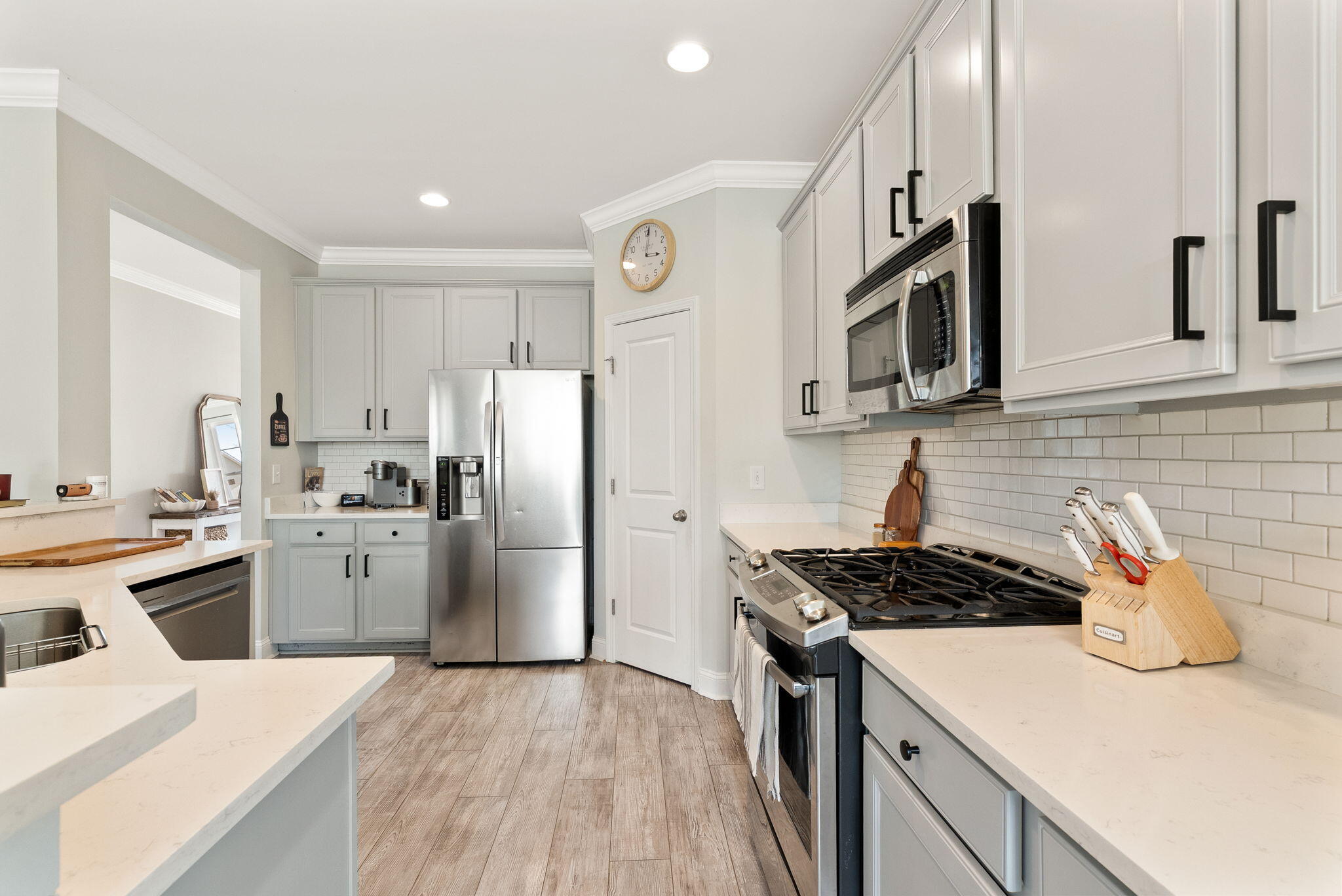 283 Spectrum Road Summerville, SC 29486 - Photo 8 of 38 9-web-or-mls-DSC05598