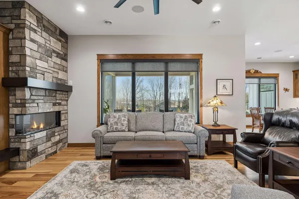 $1,090,000 | 918 Hidden Meadow Lane, Lake City, MN 55041