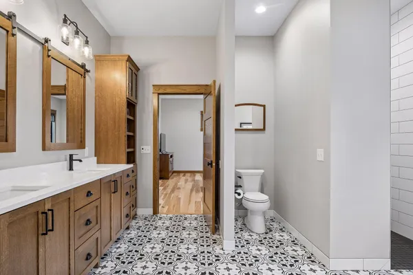 $1,090,000 | 918 Hidden Meadow Lane, Lake City, MN 55041