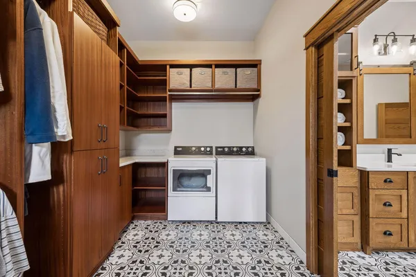 $1,090,000 | 918 Hidden Meadow Lane, Lake City, MN 55041