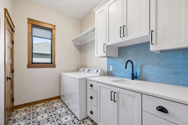 $1,090,000 | 918 Hidden Meadow Lane, Lake City, MN 55041