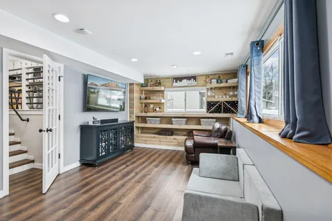 $389,900 | 11795 100th Place North, Maple Grove, MN 55369