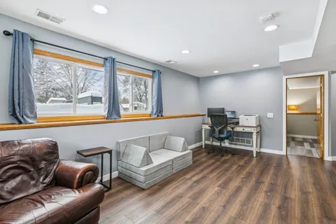 $389,900 | 11795 100th Place North, Maple Grove, MN 55369