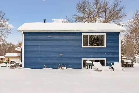 $389,900 | 11795 100th Place North, Maple Grove, MN 55369