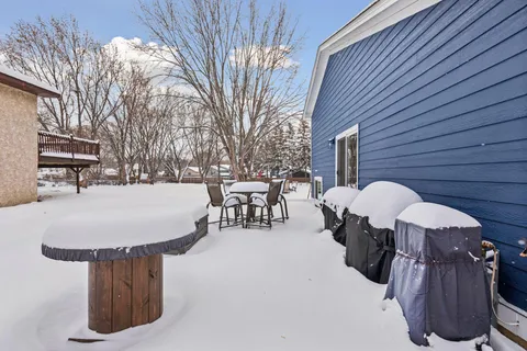$389,900 | 11795 100th Place North, Maple Grove, MN 55369
