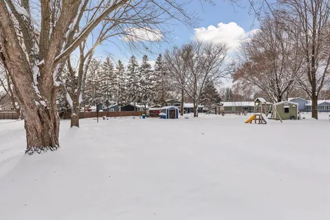 $389,900 | 11795 100th Place North, Maple Grove, MN 55369