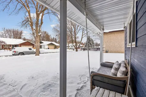 $389,900 | 11795 100th Place North, Maple Grove, MN 55369