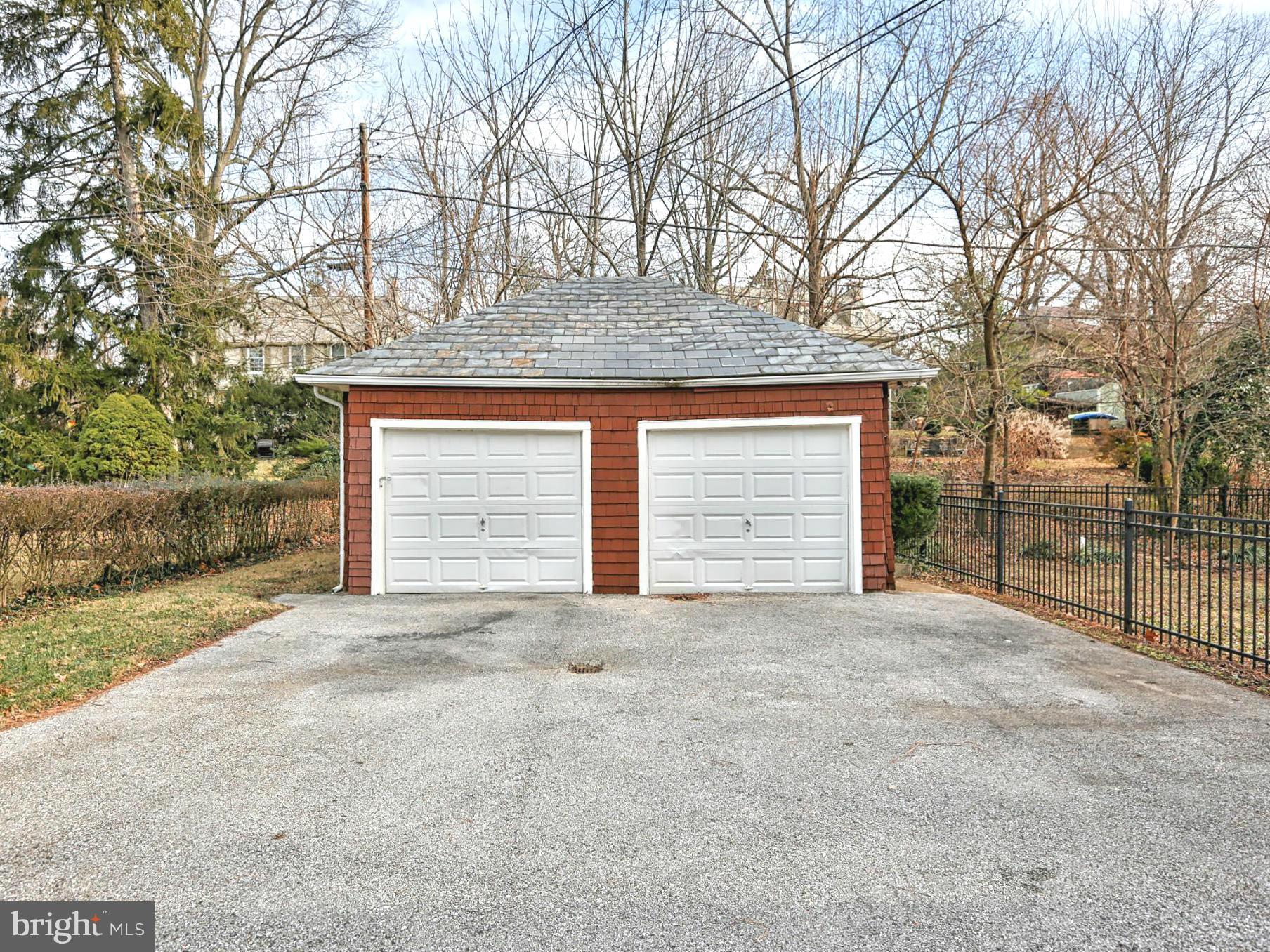 515 Old Orchard Road Baltimore, MD 21229 - Photo 28 of 30 Extra Long Driveway with Two Car Garage