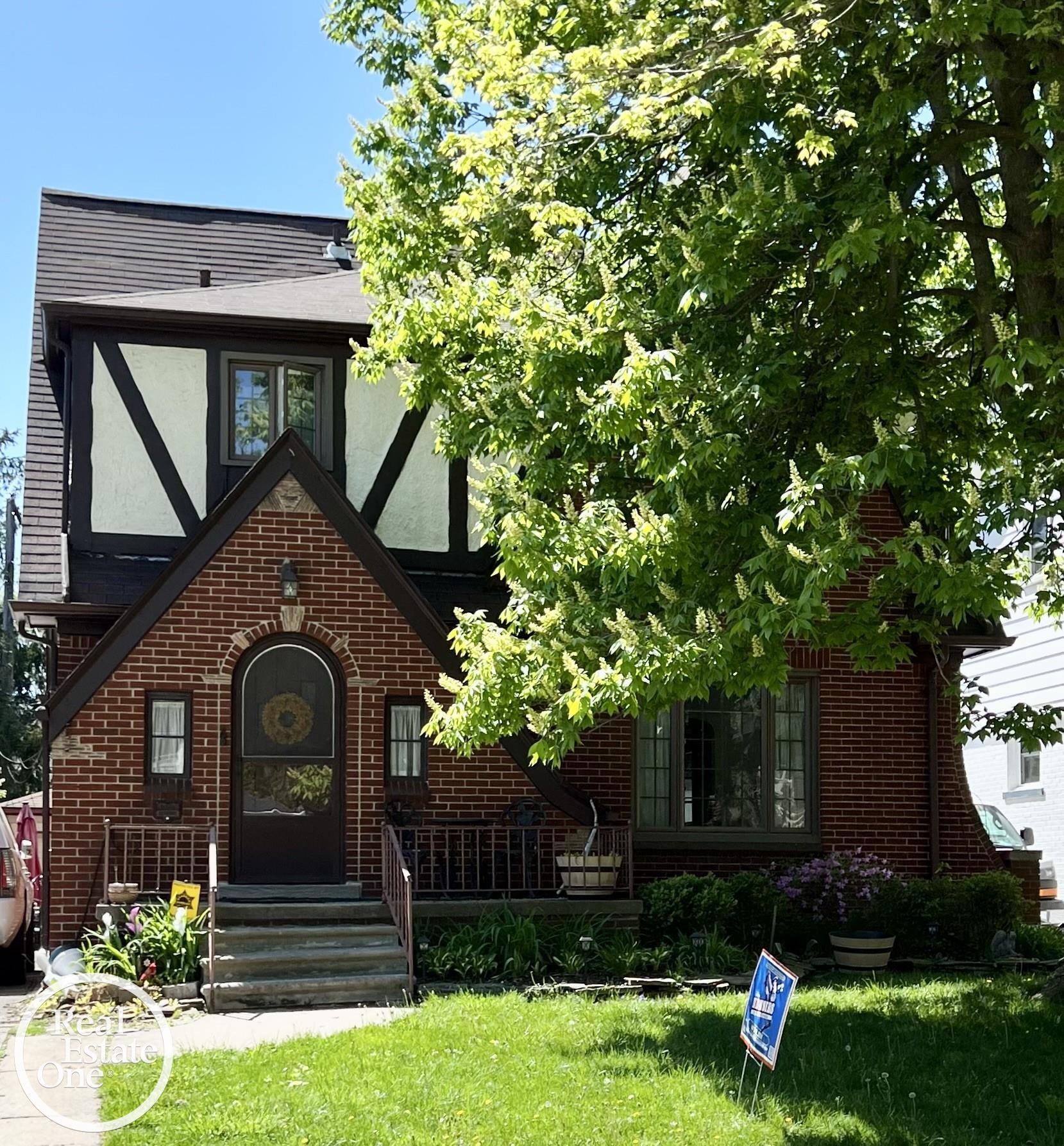 343 McMillan Road Grosse Pointe, MI 48236 - Photo 1 of 1