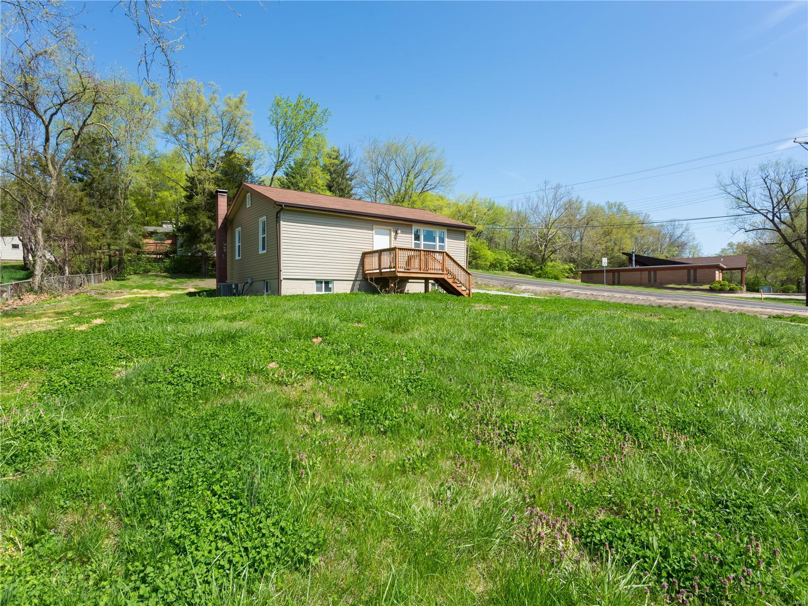 3605 Baumgartner Road St. Louis, MO 63129 - Photo 2 of 23 Gallery Image 2