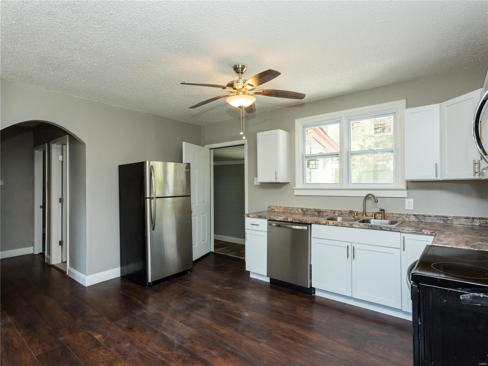3605 Baumgartner Road St. Louis, MO 63129 - Photo 11 of 23 Gallery Image 11