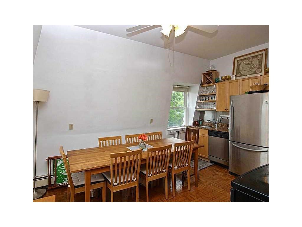 51 Annandale Road, Unit 3 Newport, RI 02840 - Photo 5 of 19