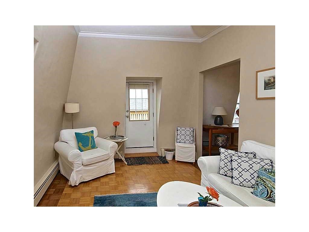51 Annandale Road, Unit 3 Newport, RI 02840 - Photo 6 of 19