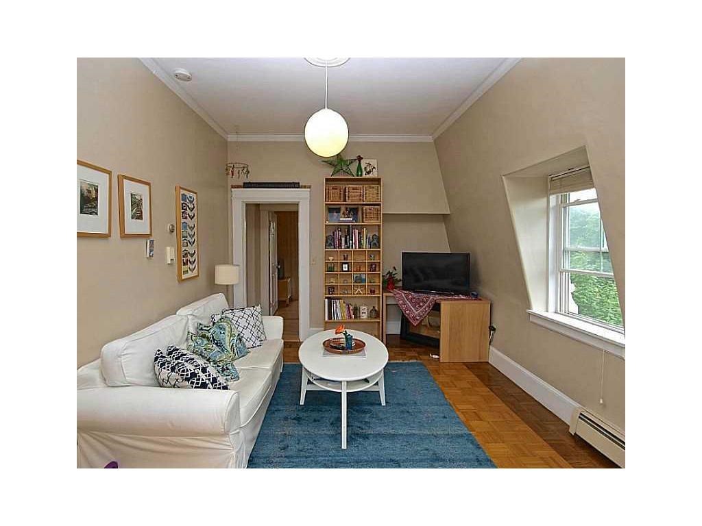 51 Annandale Road, Unit 3 Newport, RI 02840 - Photo 8 of 19