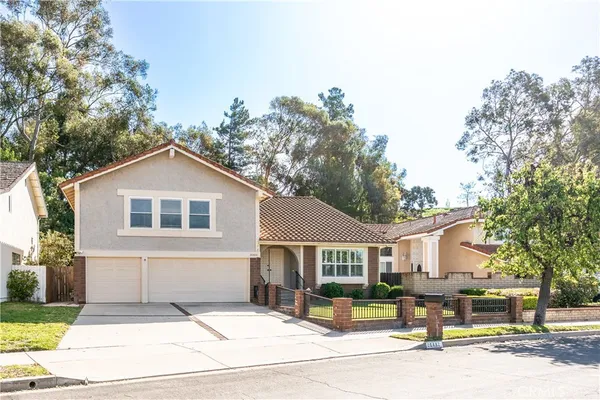 $1,525,000 | 20892 Avenida Amapola, Lake Forest, CA 92630