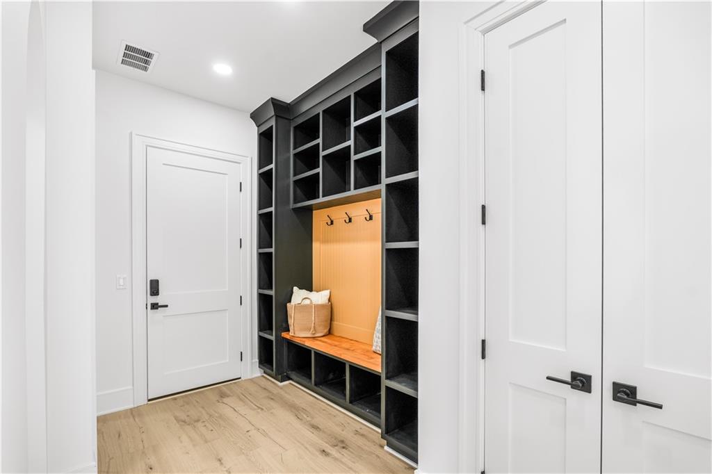 395 Simonton Road Southeast Lawrenceville, GA 30045 - Photo 12 of 85