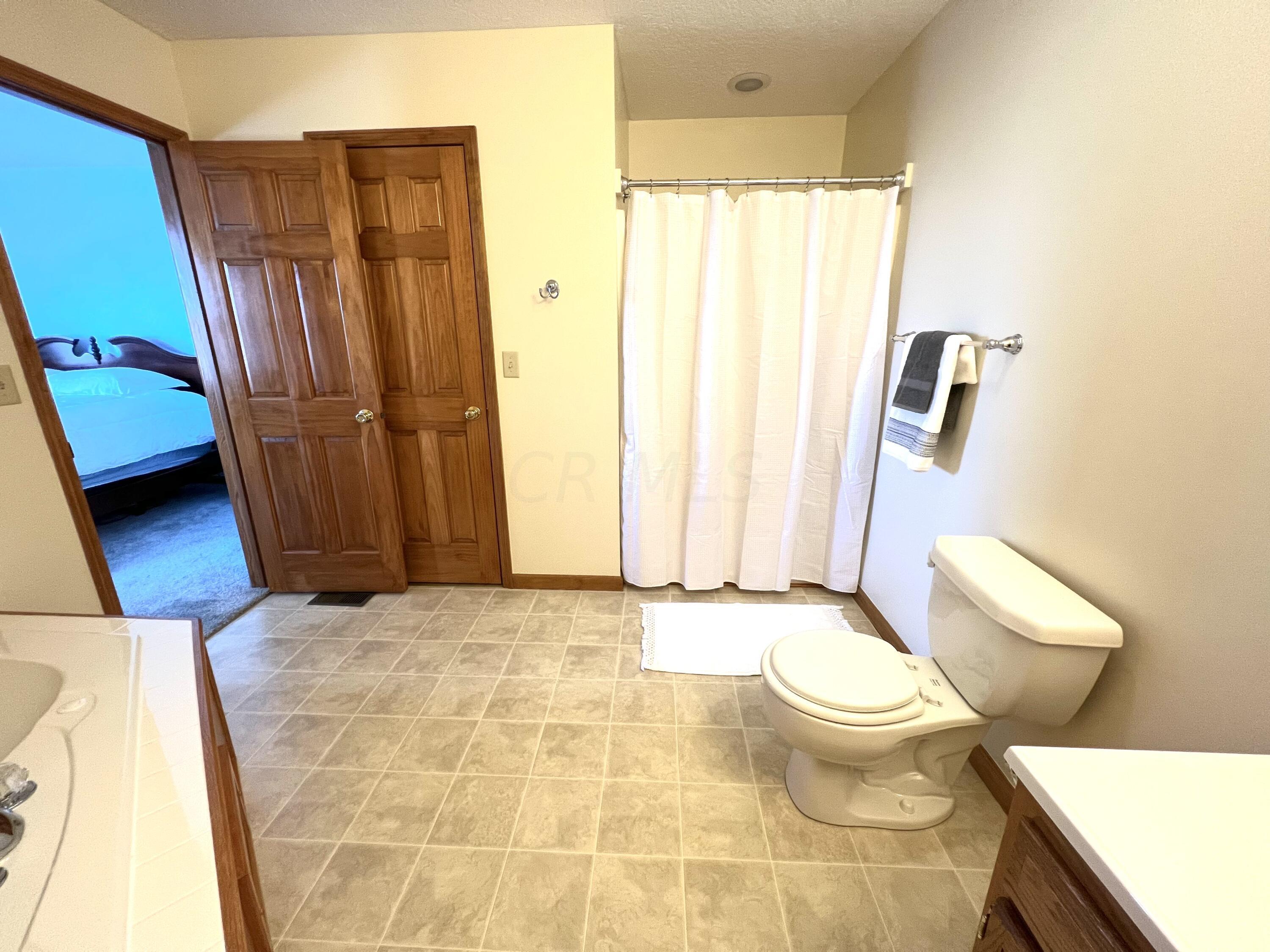 13629 Hoover Road Ashville, OH 43103 - Photo 19 of 25 IMG_3101