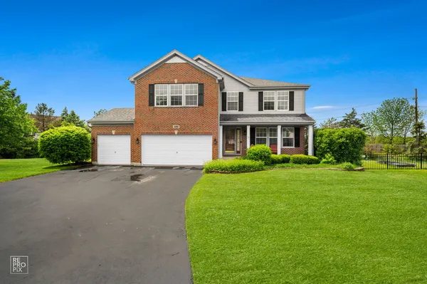 $635,000 | 400 Judd Lane, Batavia, IL 60510