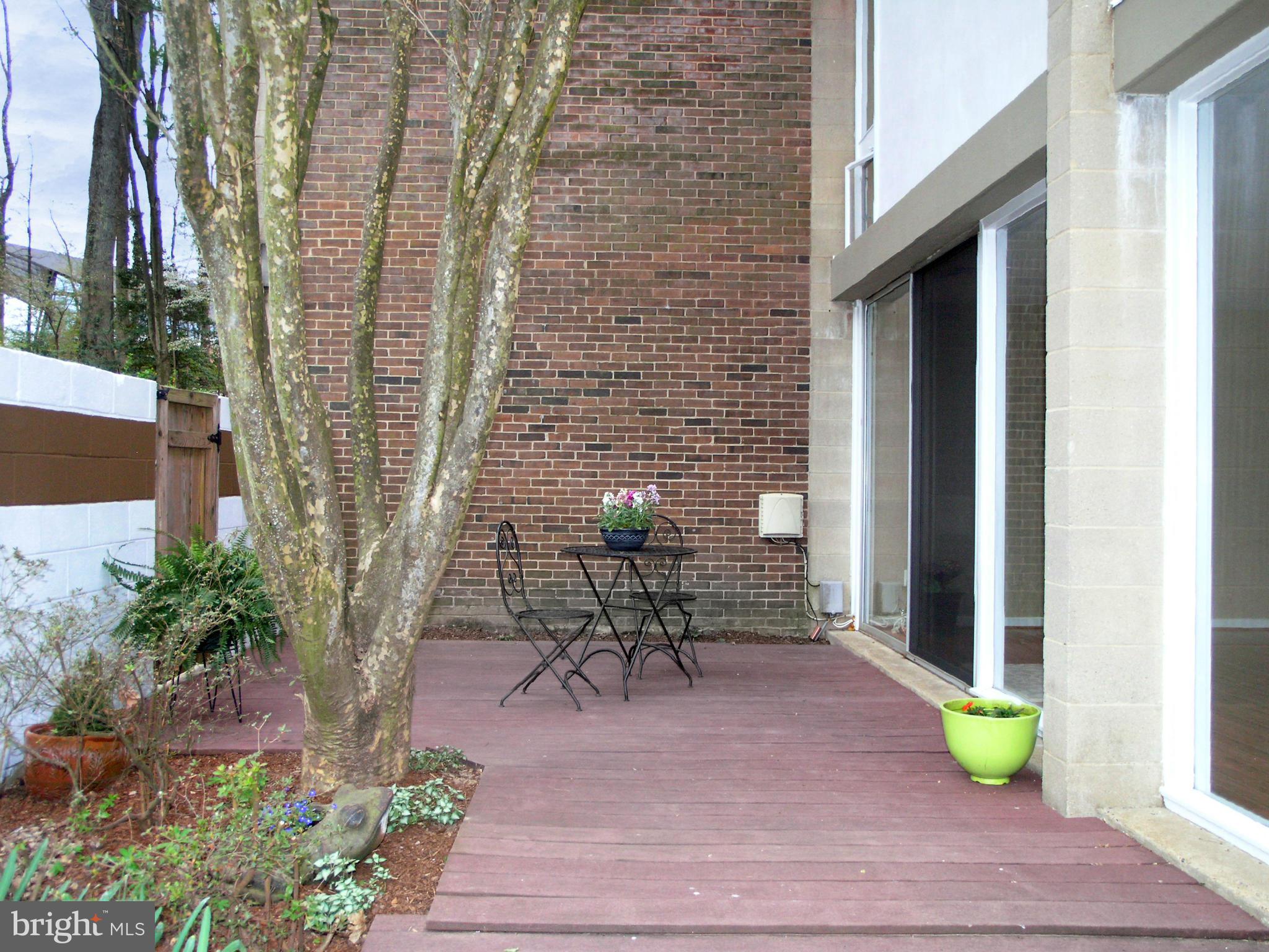 11525 Hickory Cluster Reston, VA 20190 - Photo 11 of 25 Exterior (General)