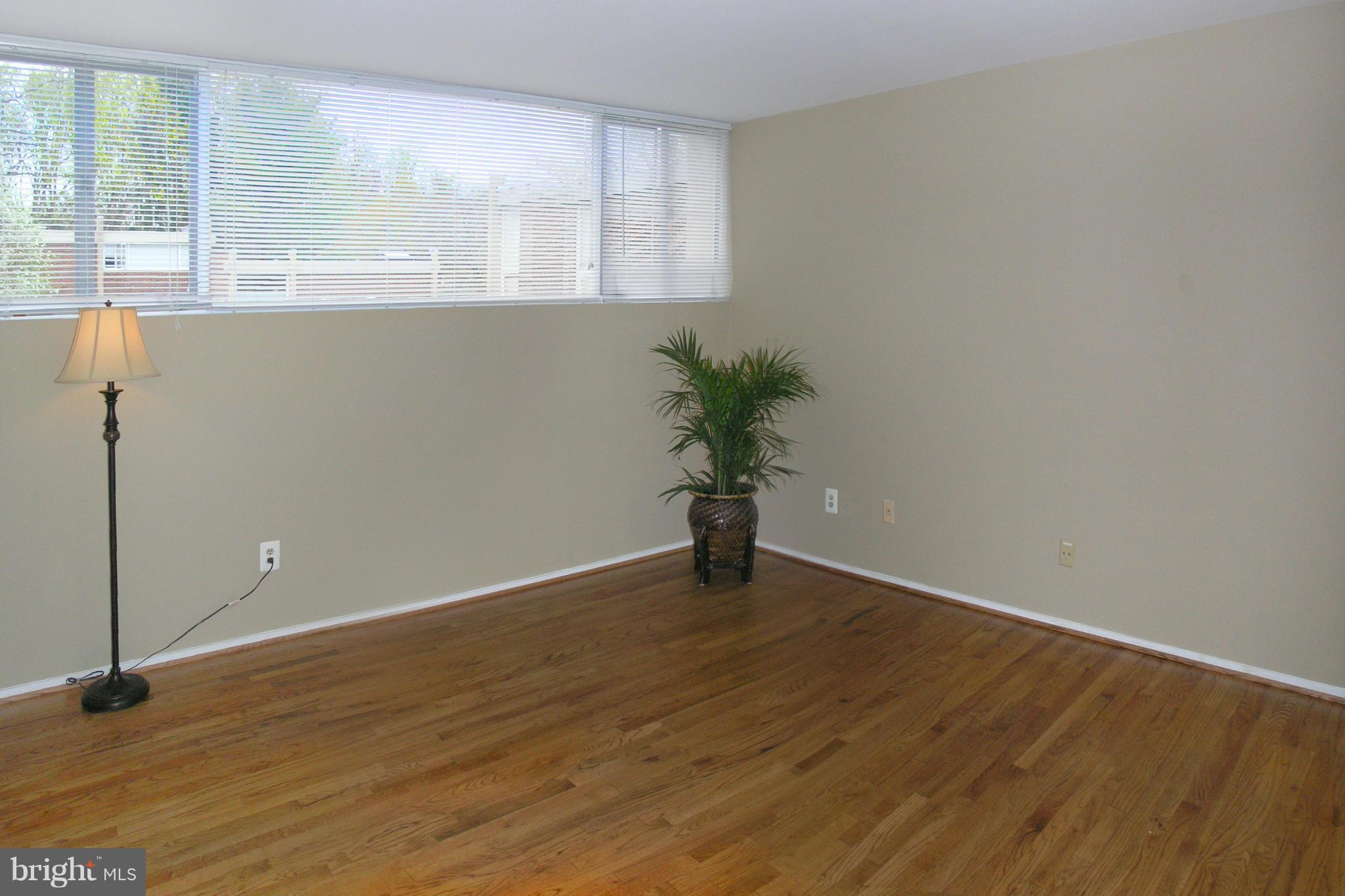 11525 Hickory Cluster Reston, VA 20190 - Photo 20 of 25 Bedroom