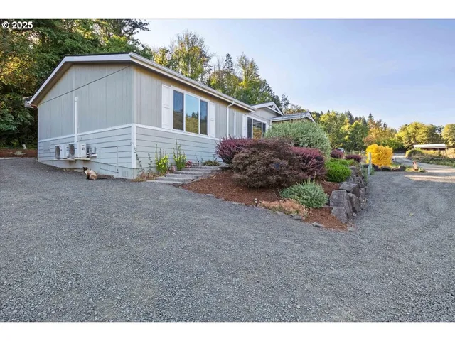 $596,000 | 23998 Highway 20, Philomath, OR 97370
